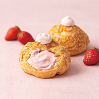 苺のシュークリーム