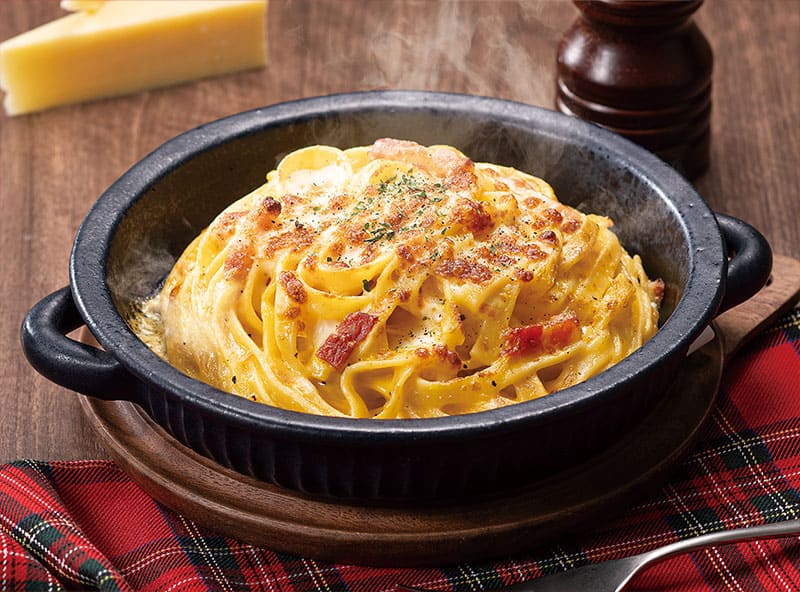 香ばしいパンチェッタの焼きカルボナーラ